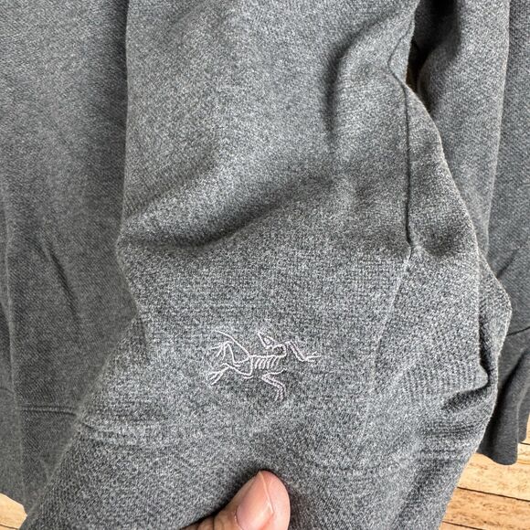 Arc'teryx Women's Sz XL Charcoal Gray Heather Momenta Centre Pullover Sweatshirt - Picture 2 of 6